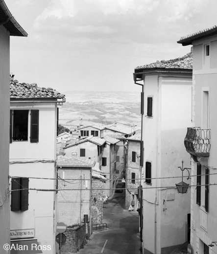 Montalcino, Italy fine photographic print by Alan Ross, at Sun to Moon Gallery